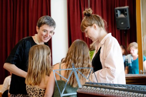 penzSingersChortag 0996 20260425 cPeterAndritsch